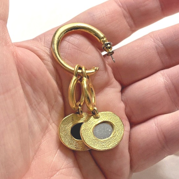 Mod goldtone pierced earrings drop dangle hoops rich black & white designer chic - Picture 4 of 5